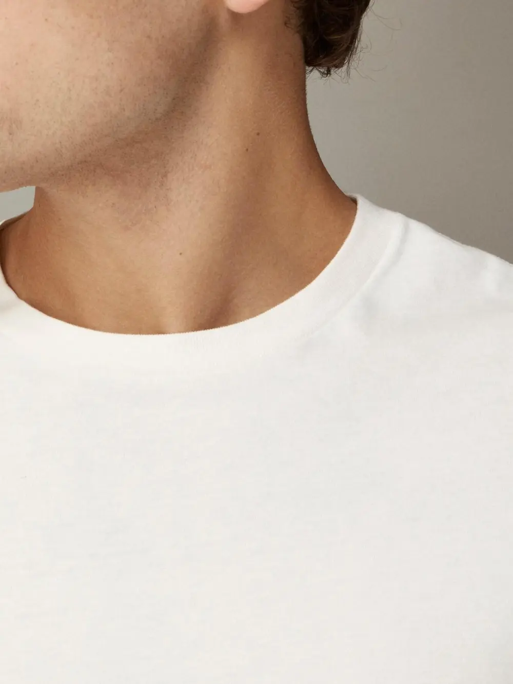 White Basic Crew Neck T-Shirt