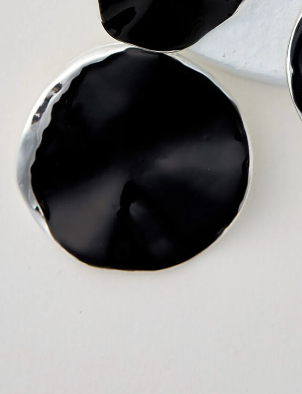 Simple High-End Niche Design Black Earrings