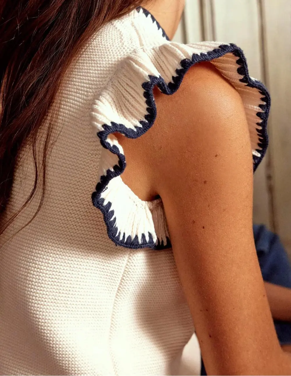 Crew Neck Stitch Detail Vest