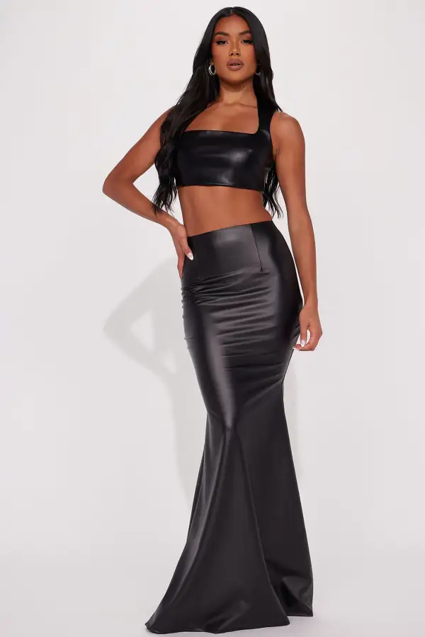 Feeling Dedicated Faux Leather Top - Black