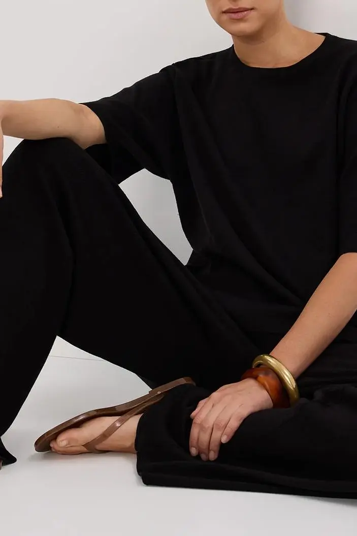 BLACK WIDE LEG KNIT PANT