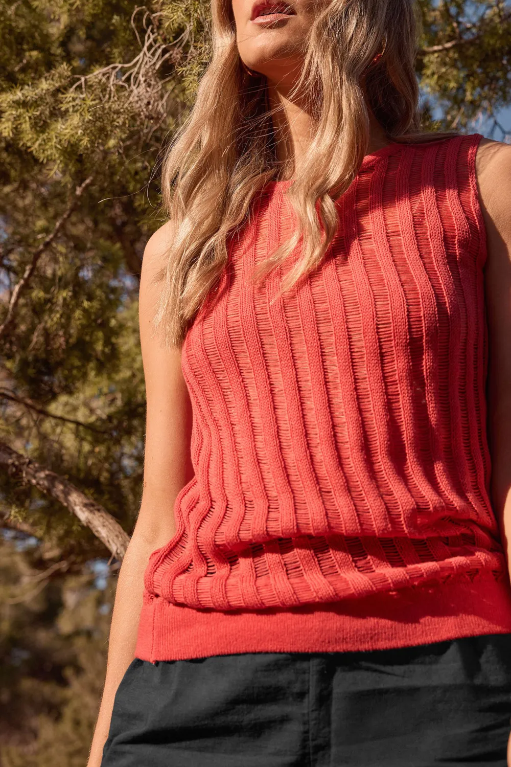 Round Neck Knitted Vest