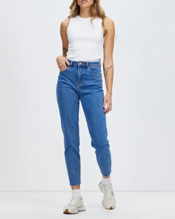 Plain white round neck striped vest