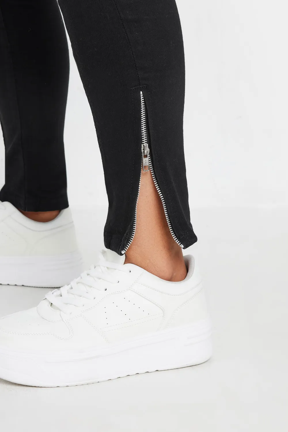 YOURS Curve Black Skinny Stretch AVA Zip Hem Jeans