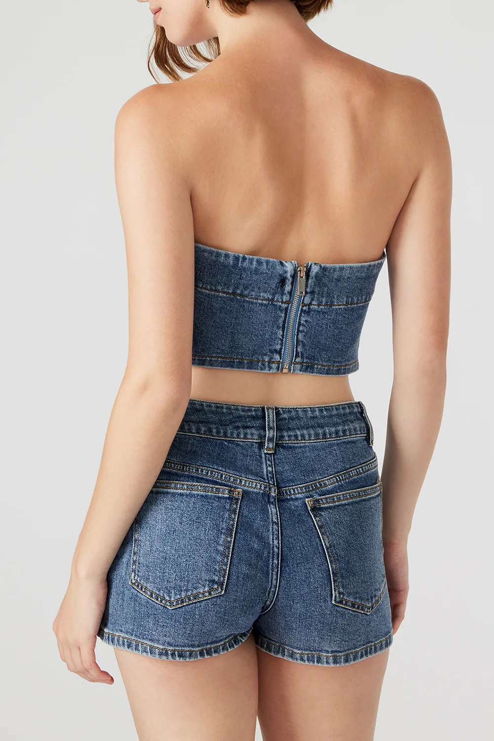 SLEEVELESS DENIM TOP