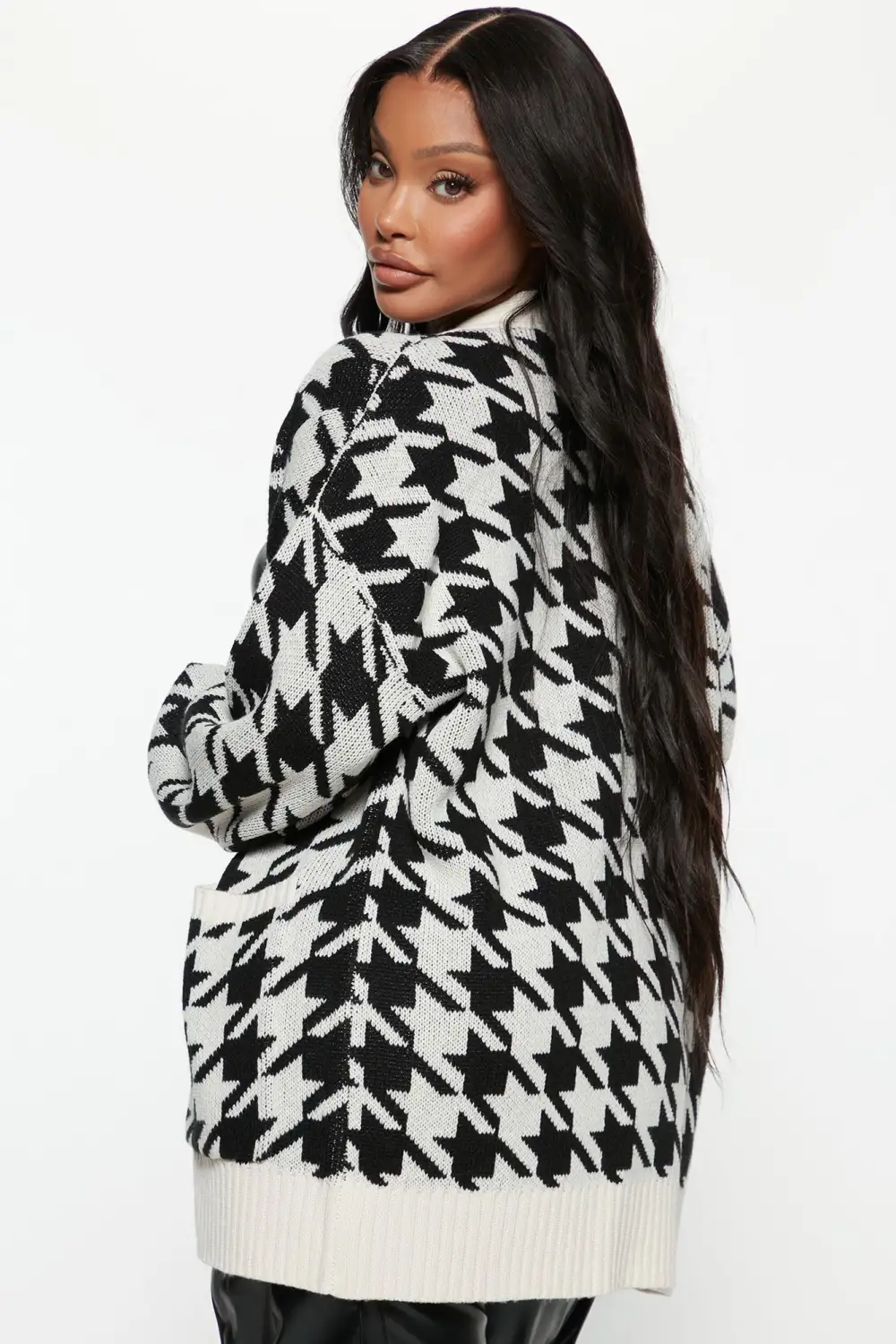 New Girl Houndstooth Boyfriend Cardigan - Ivory/combo
