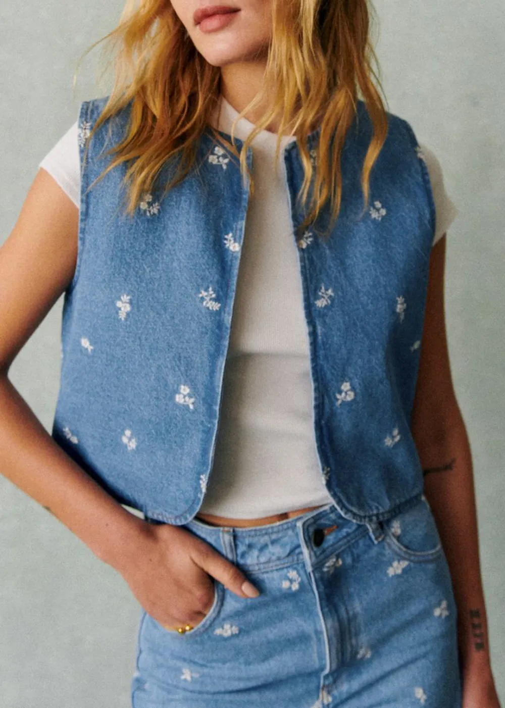 Short Sleeveless Denim Jacket With All-Over Embroidery