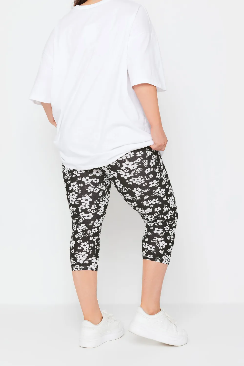 YOURS Curve 2 PACK Black Aztec Print Cropped Leggings