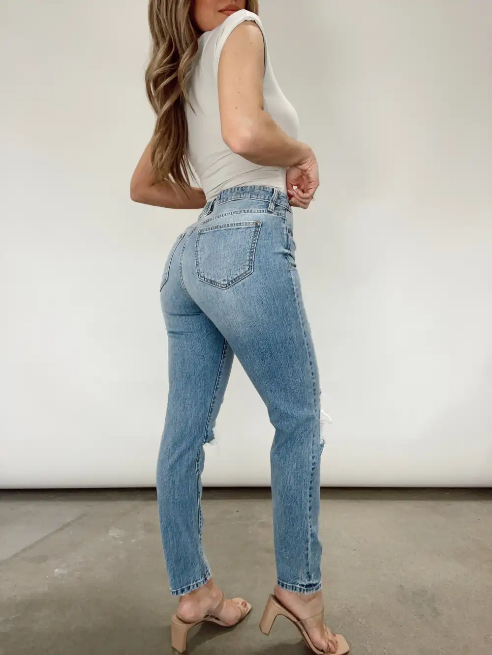 Eunina Super High Rise Ankle Jean