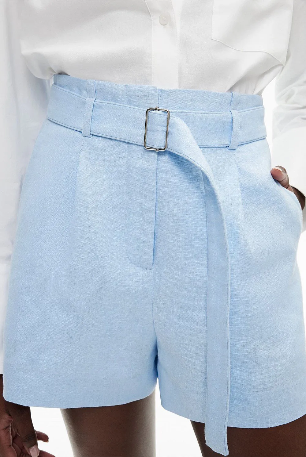 Ladies' Linen Waist-Cinching Short Pants