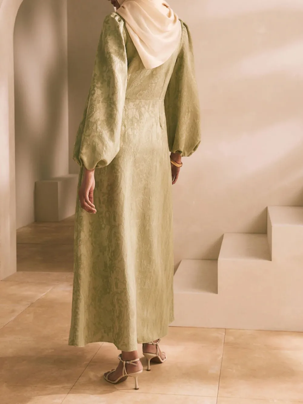 Retro Elegant Lace Pattern Puff Sleeve Dress