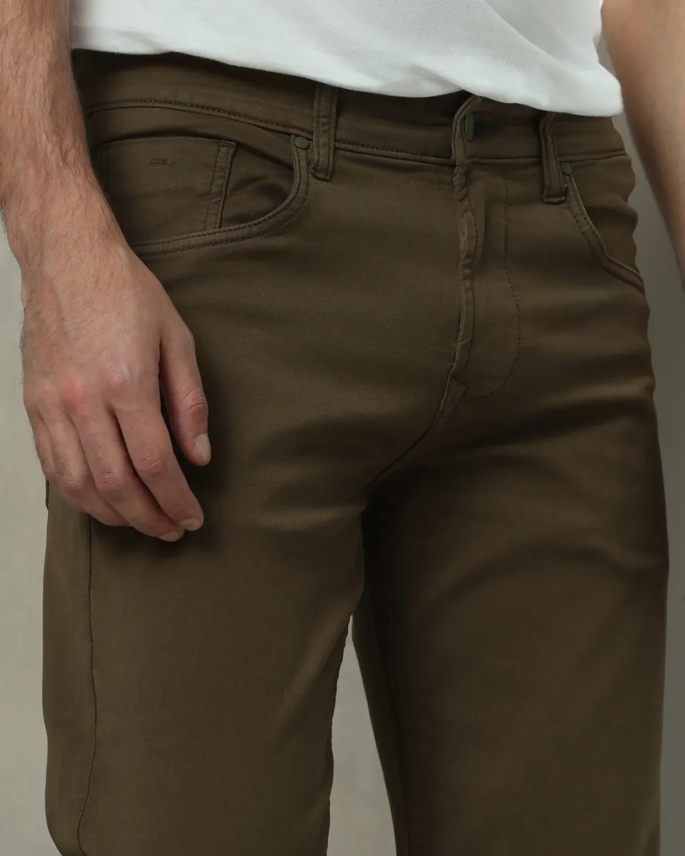 Classic Versatile And Comfortable Straight Olive Jeans