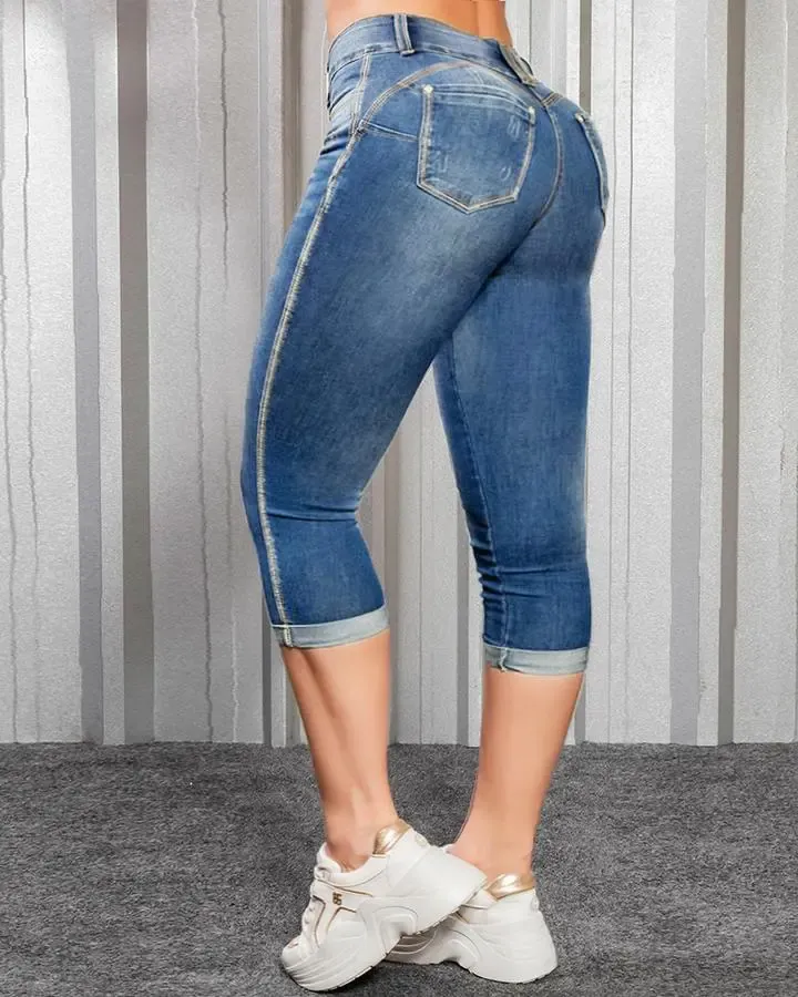 Ripped Roll Up Hem Capris Jeans
