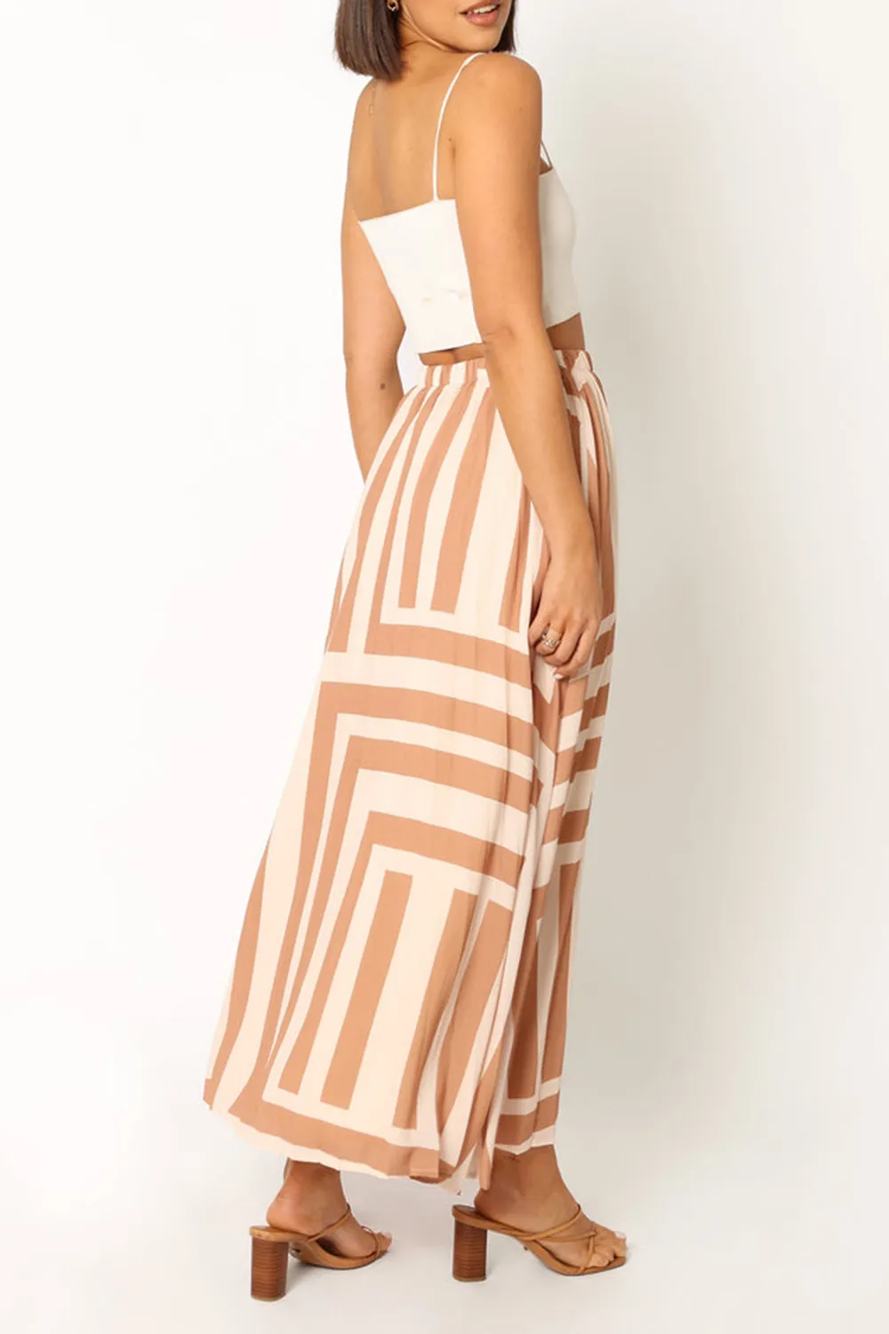 PLEAT MIDI SKIRT - TAN