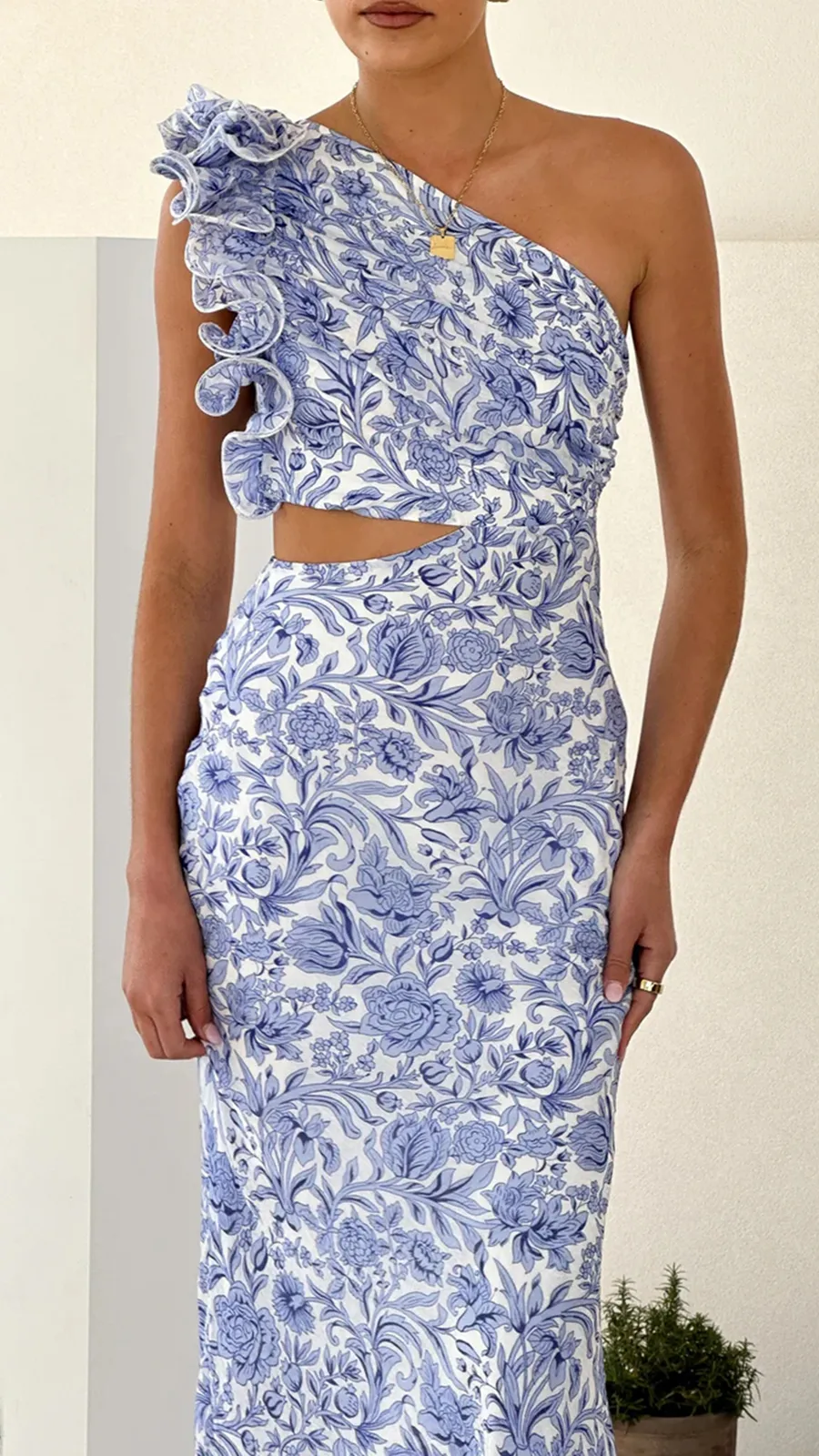 Side Cut Out Design Dress