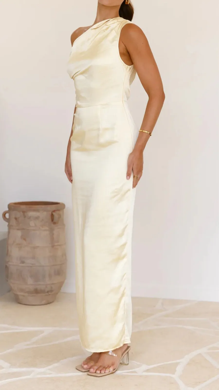 Off Shoulder Design Dress