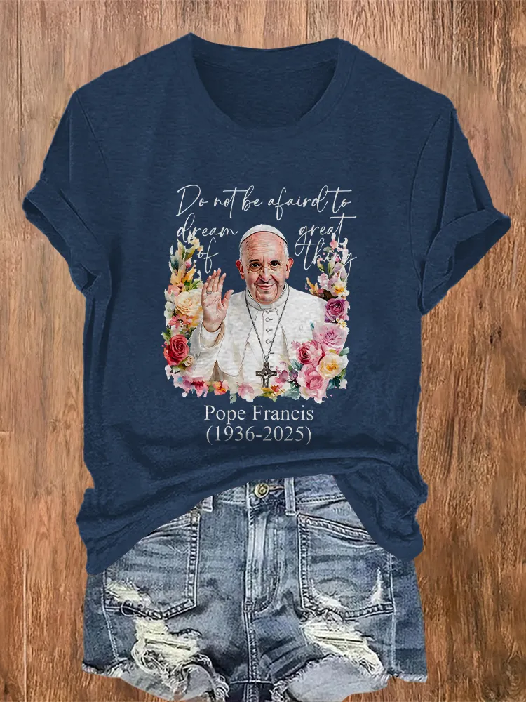 Women's Rest In Peace 1936-2025 Round Neck Short Sleeves Pure Cotton T-Shirt