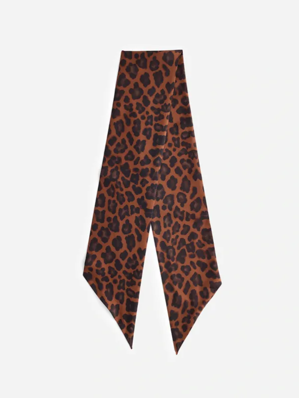 Chic Leopard Pattern Scarf