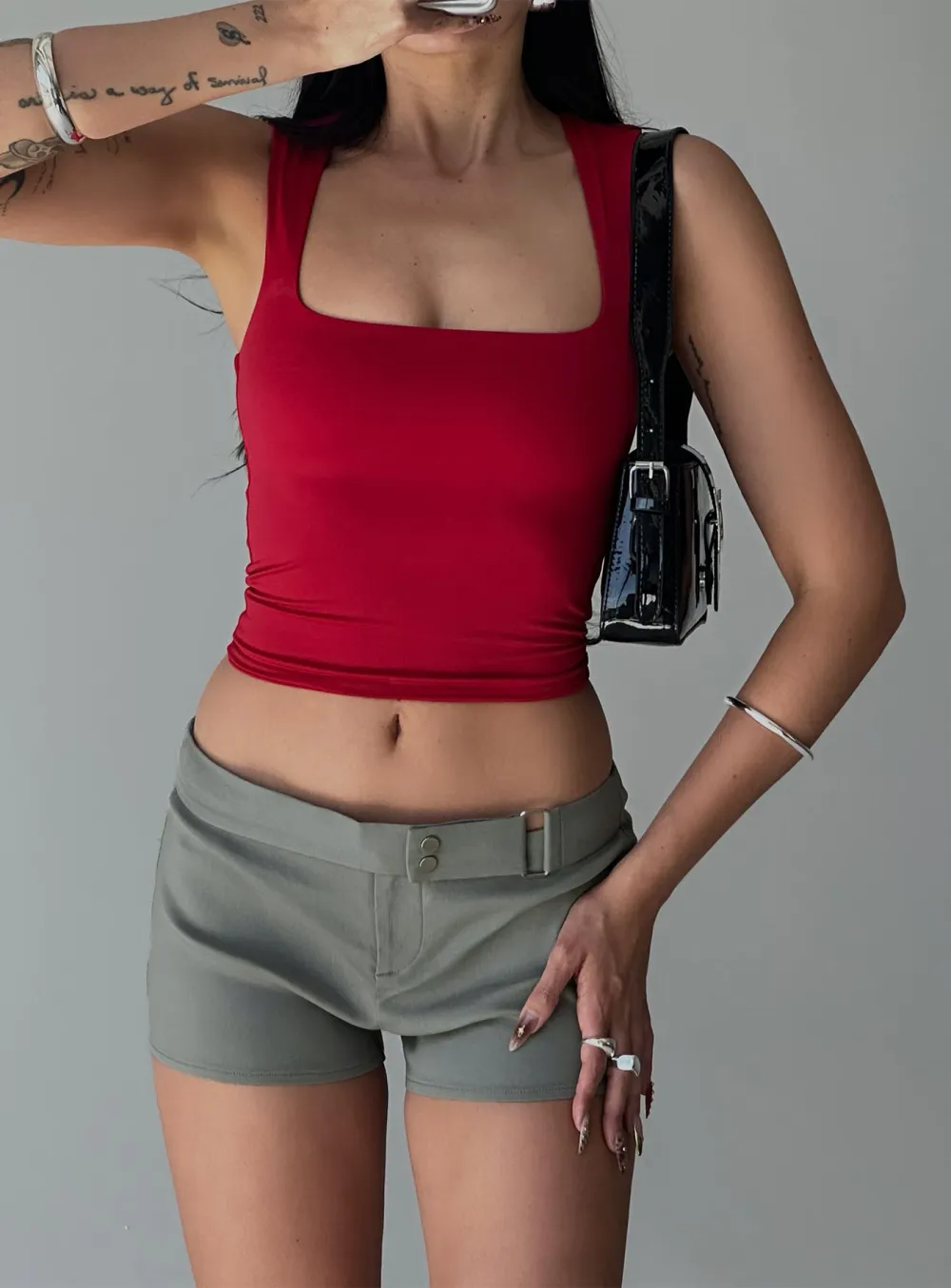 Scoop Neck Black Sleeveless Top