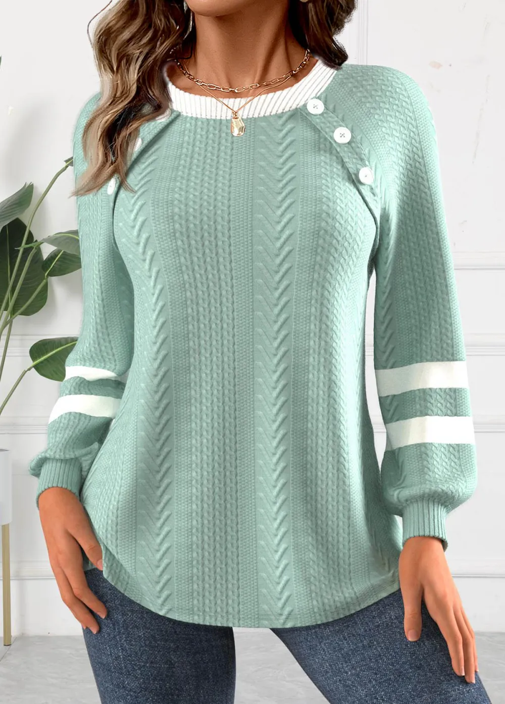 Green Textured Fabric Long Sleeve Round Neck Sweatshirt