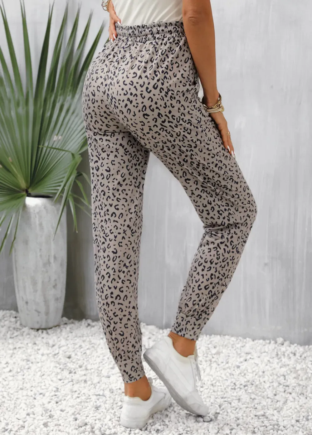 Light Camel Pocket Leopard Jogger Elastic Waist Pants