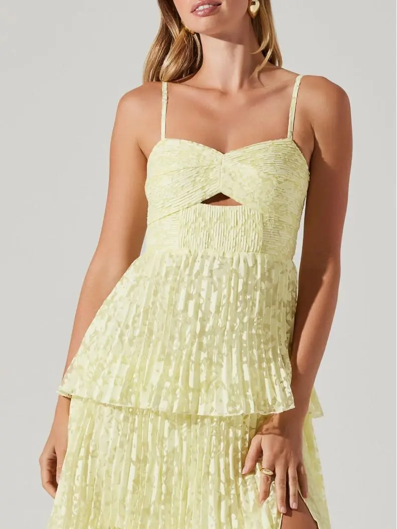 Emmi Tiered Keyhole Cutout Maxi Dress