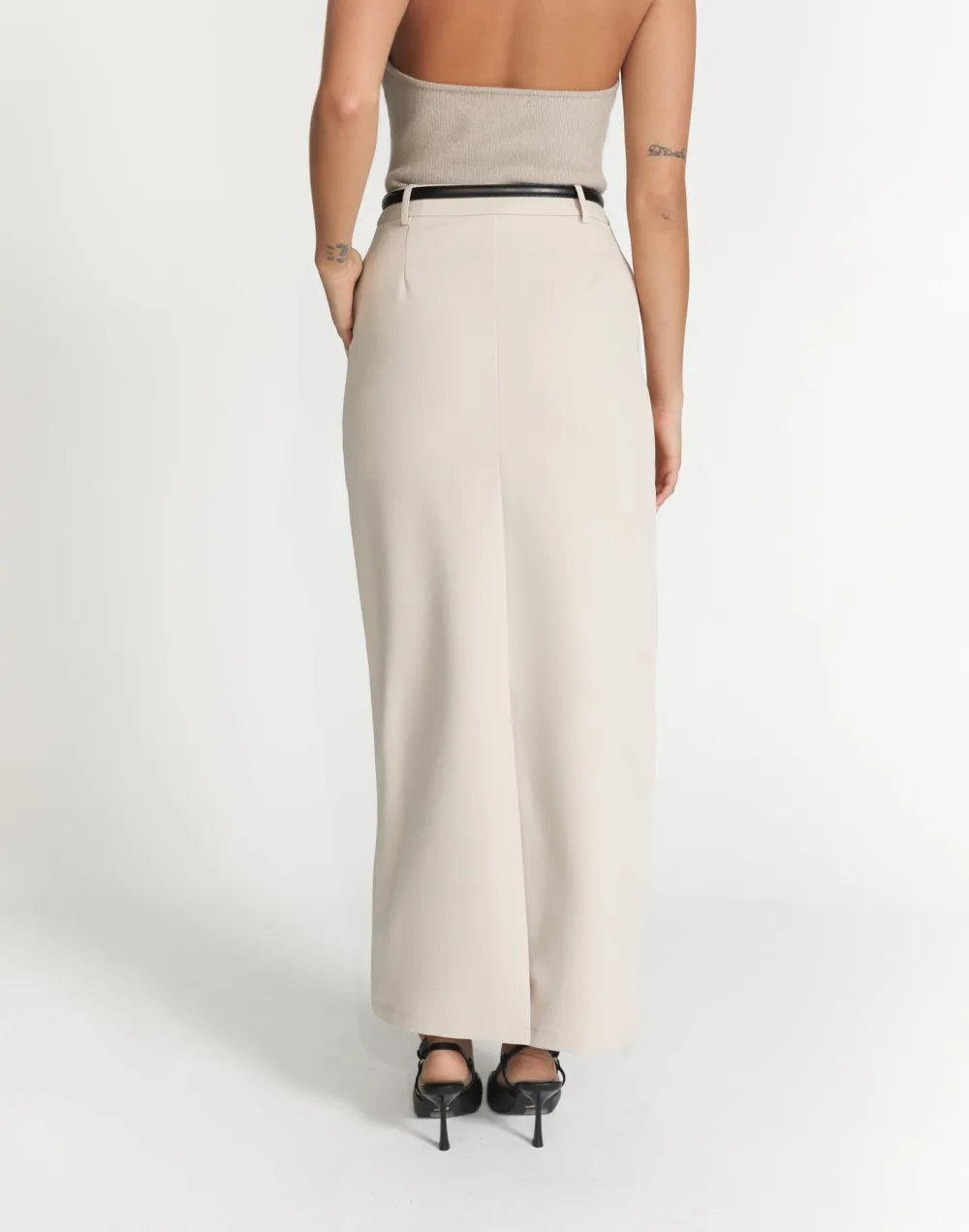 Minimalist Three Dimensional Cut Slit Skirt