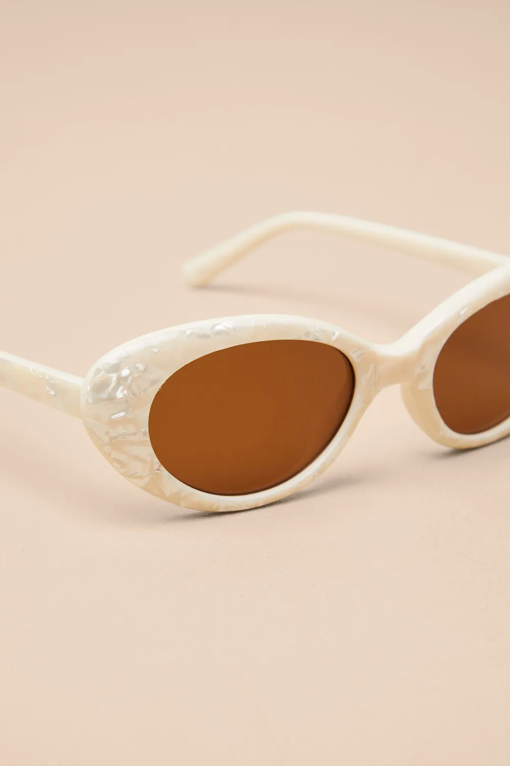Sweet Girly Cream-Colored Versatile Sunglasses