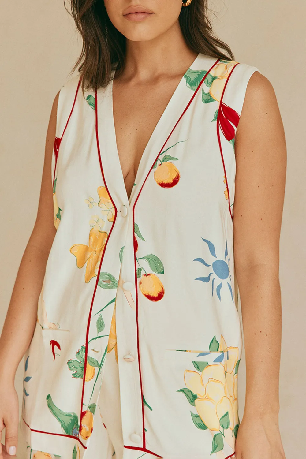 Floral Print Sleeveless Button Up Blouse