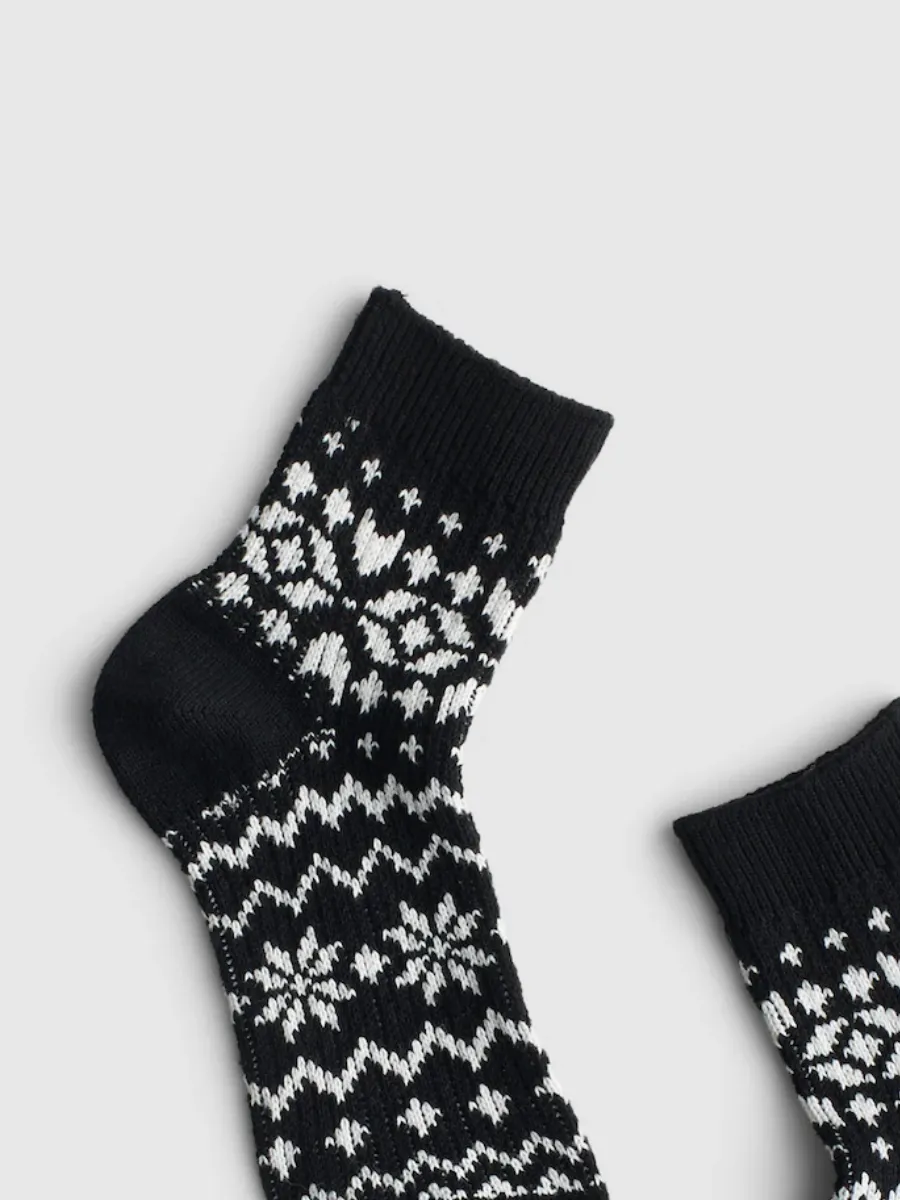 Snowflake Pattern Socks