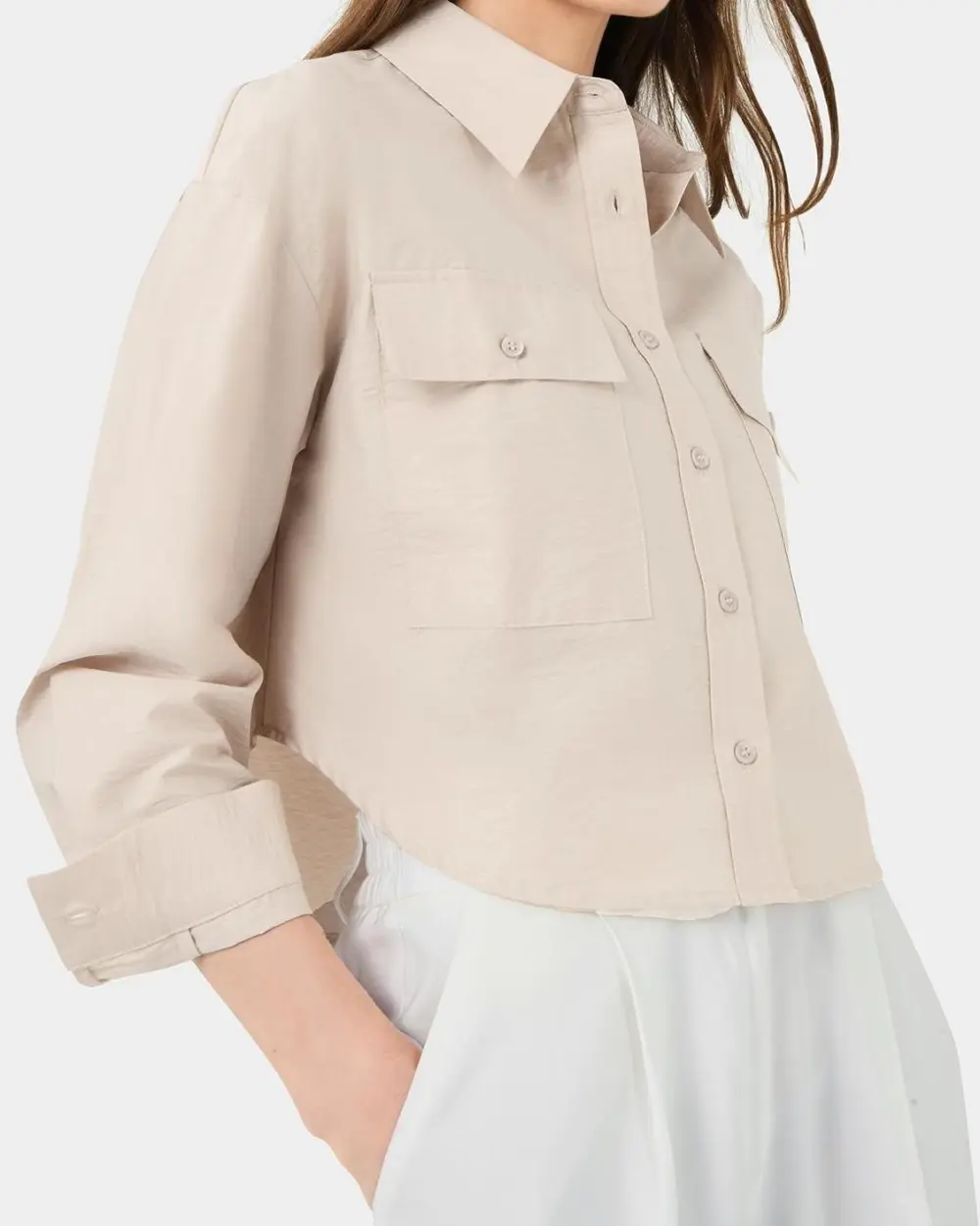 Utility-inspired Design Crop Pocket Shirt