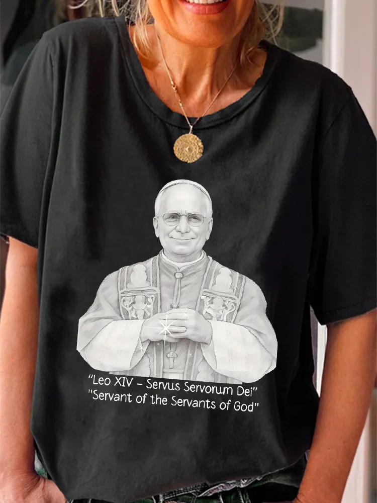 Women'S He Holds The Keys To The Vatican And To Our Hearts Round-Neck Short-Sleeved T-Shirt
