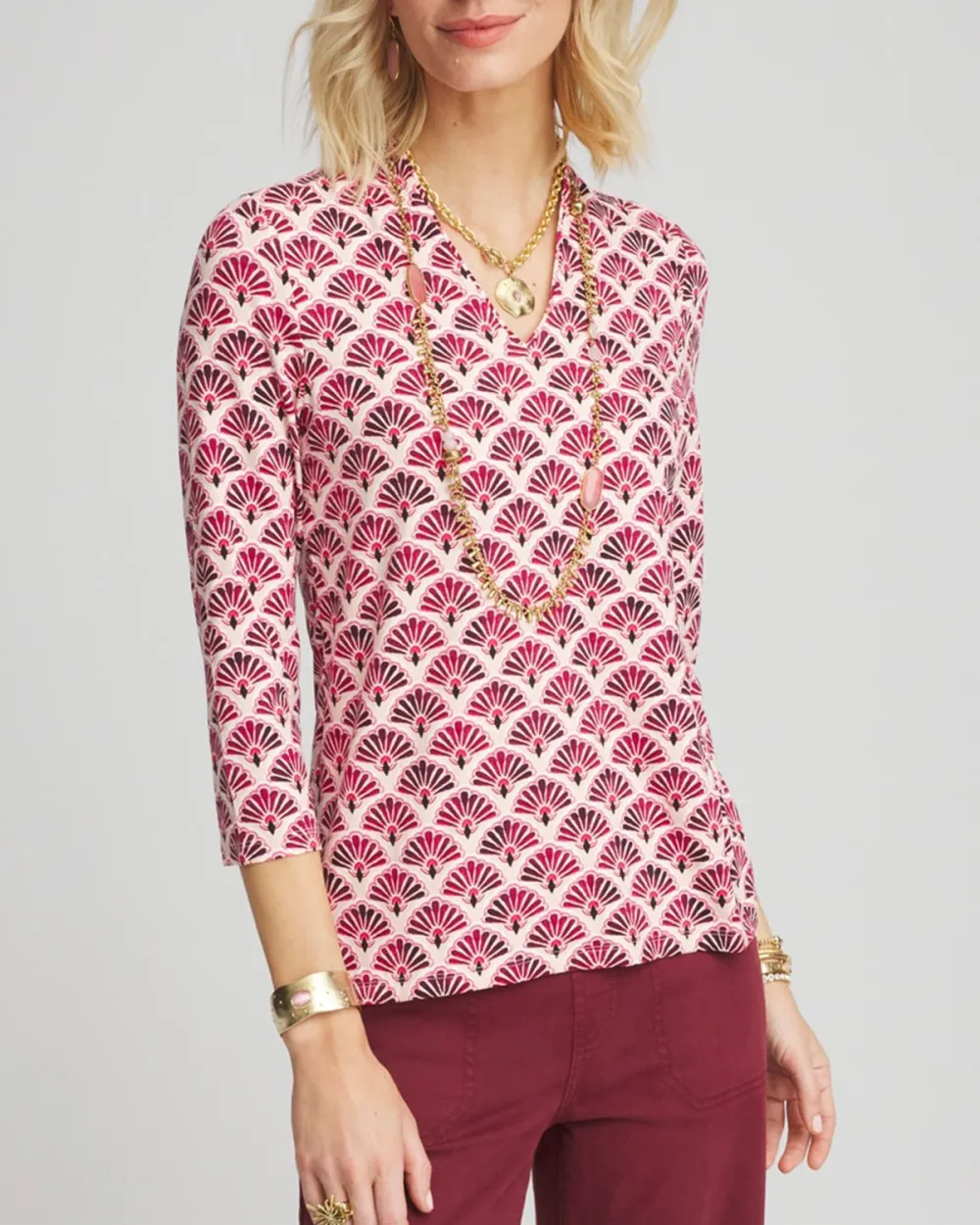 Fan Pattern V-Neck Tee