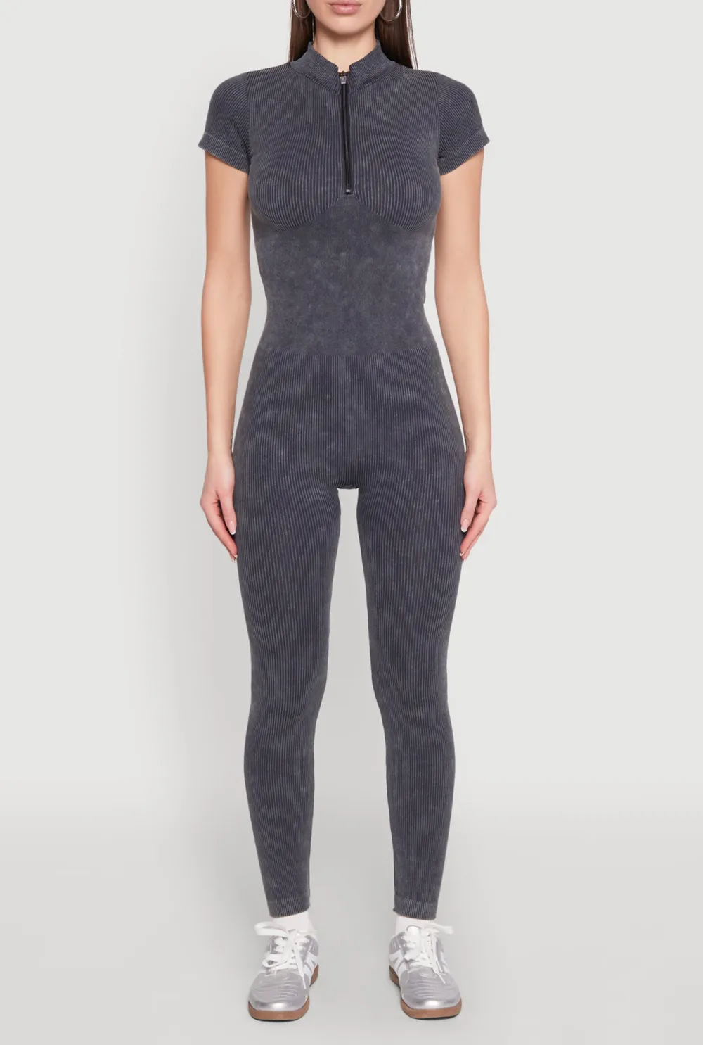 Small Stand Collar Short Sleeved Jumpsuit