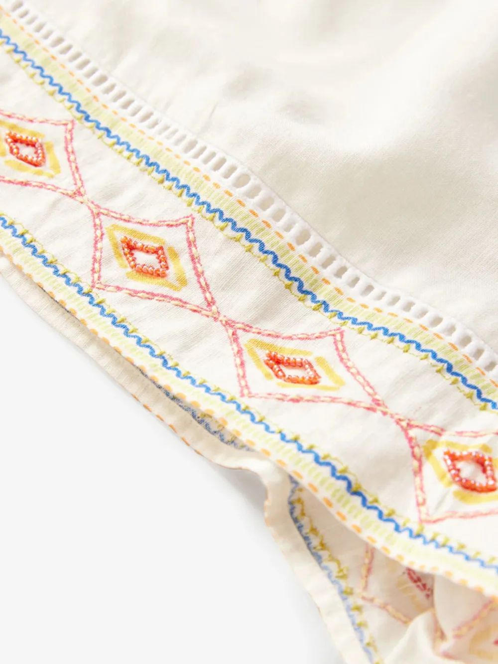 White Embroidered Loose-Fitting Casual Shorts
