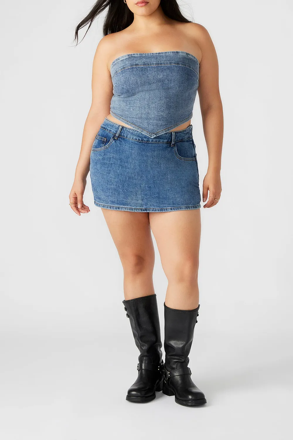 SLEEVELESS DENIM TOP