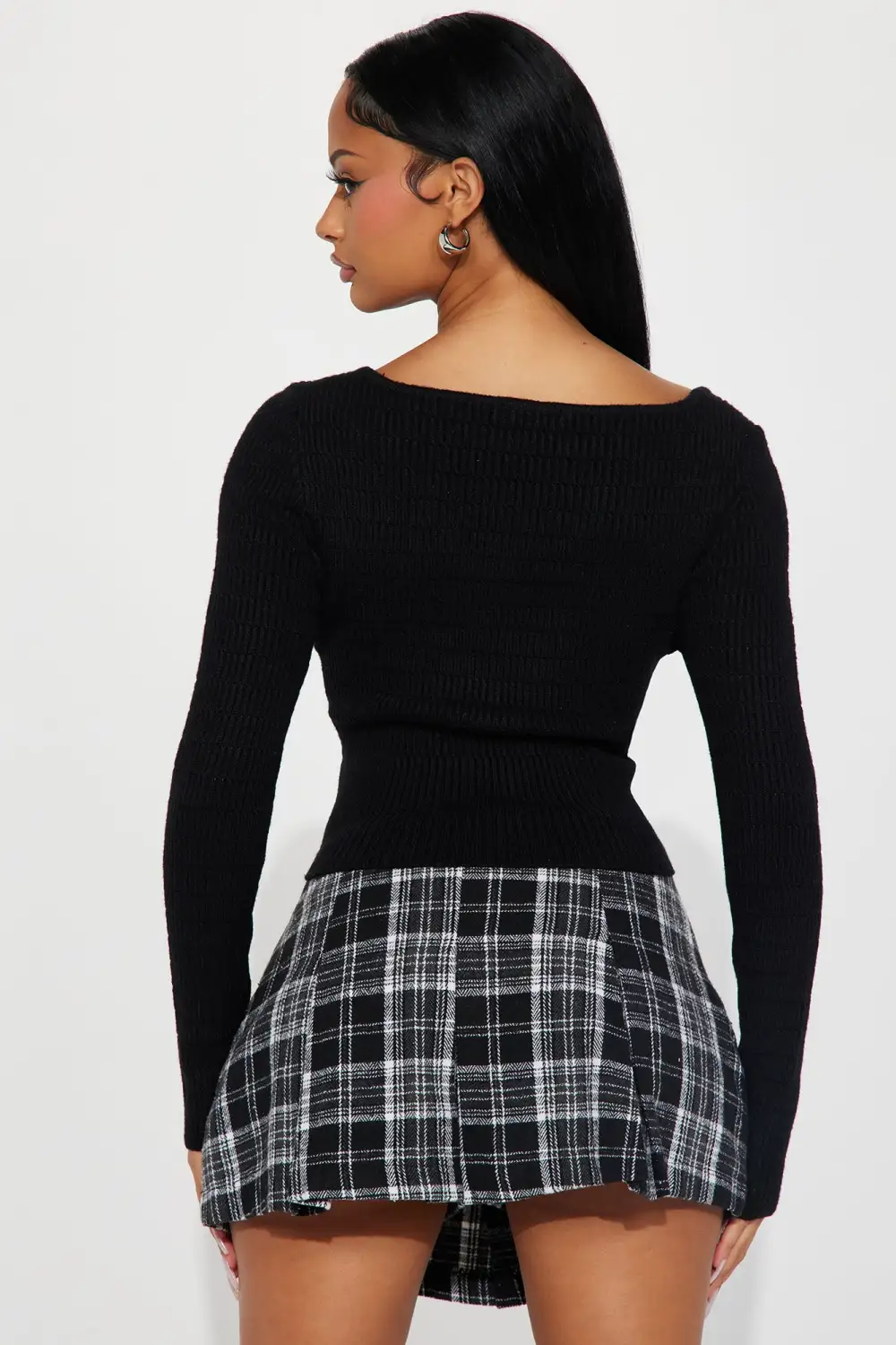 Keep Away Sweater - Black