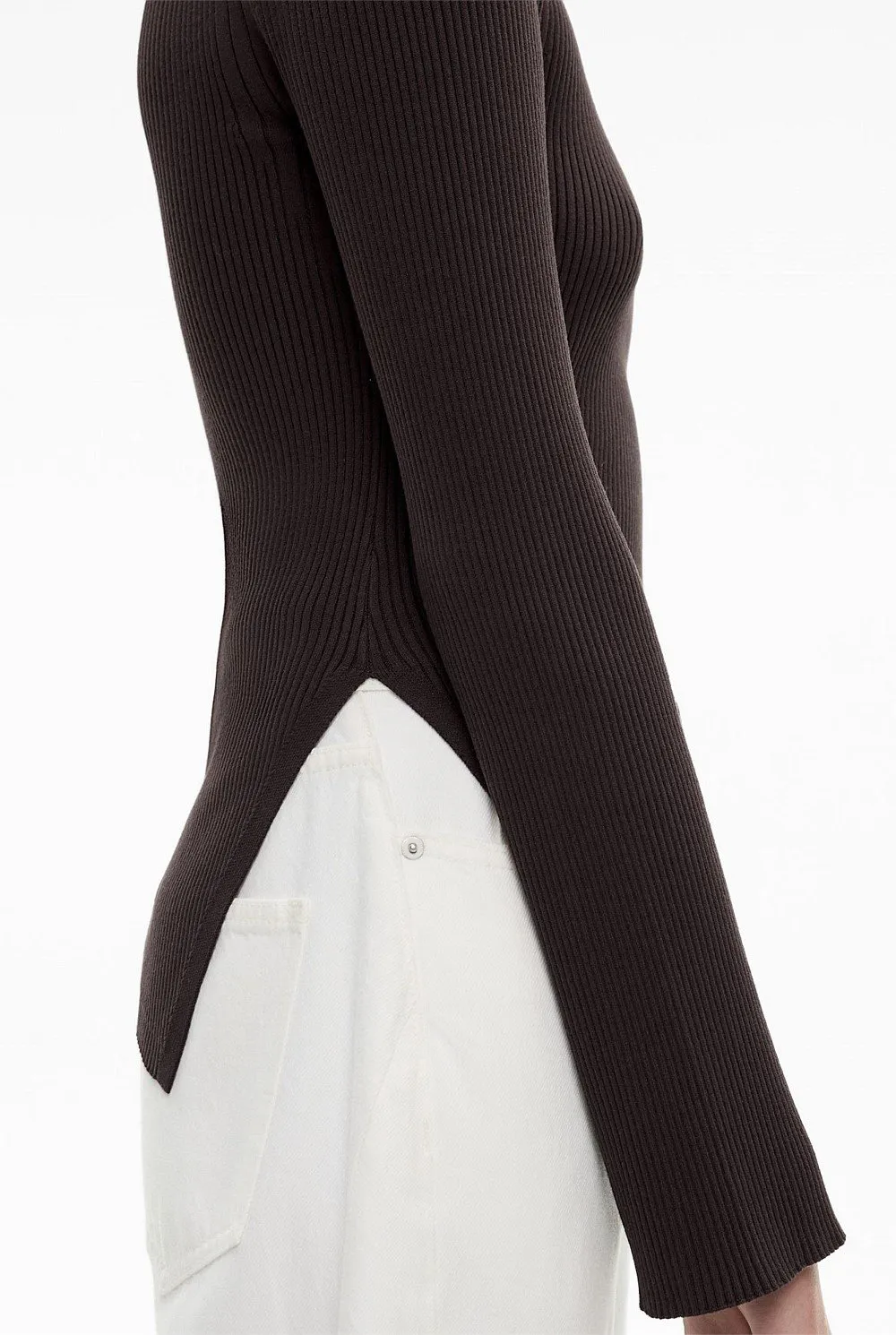 Fitted And Warm Knitted Sweater With Boat Neck