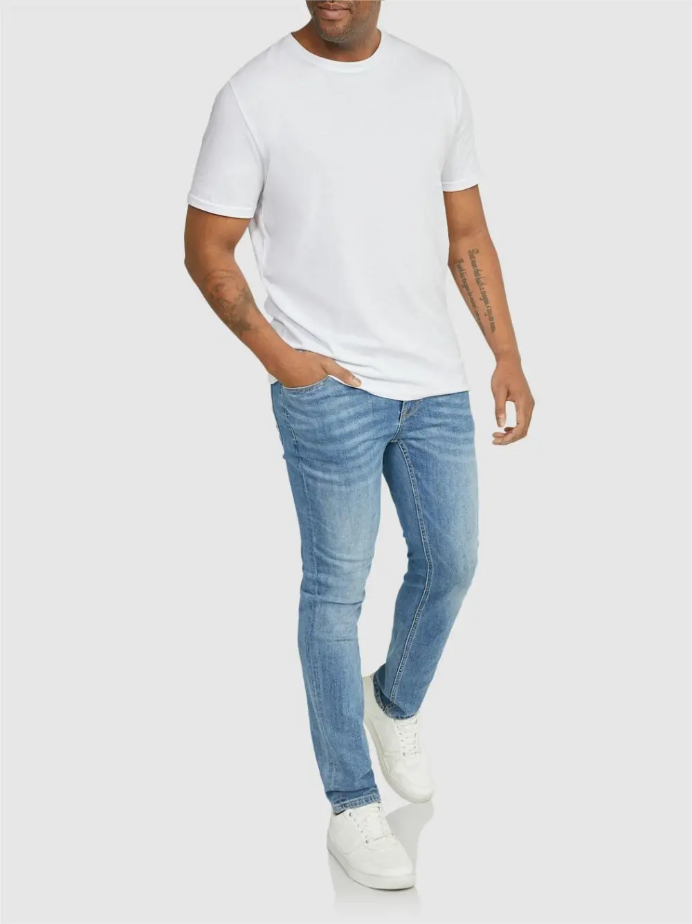 BLACK SUPERFLEX SLIM DENIM