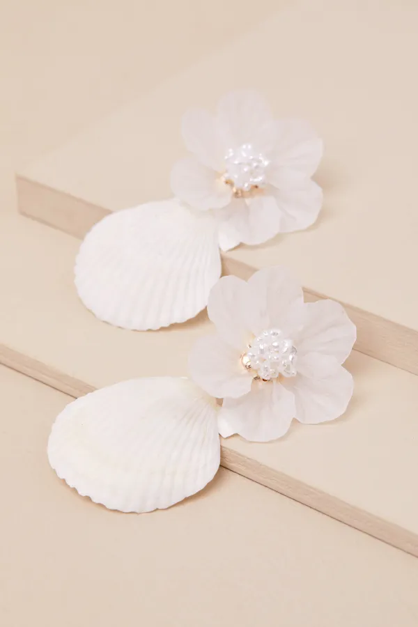 Creative And Fashionable Flower Shell Earrings