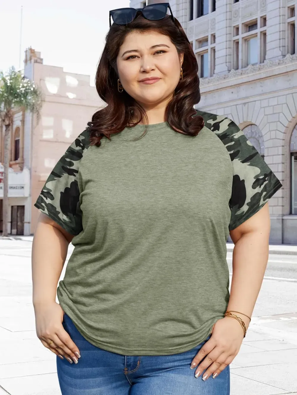 HDLTE Womens Plus Size Tops Floral Bell Sleeves Blouses Summer Crewneck Tunic Loose Casual T Shirts