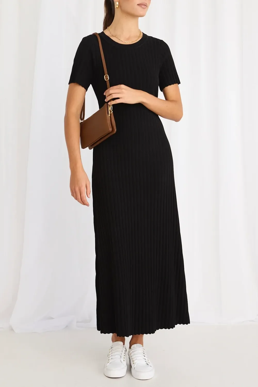 Black Crew Neck SS Knit Dress