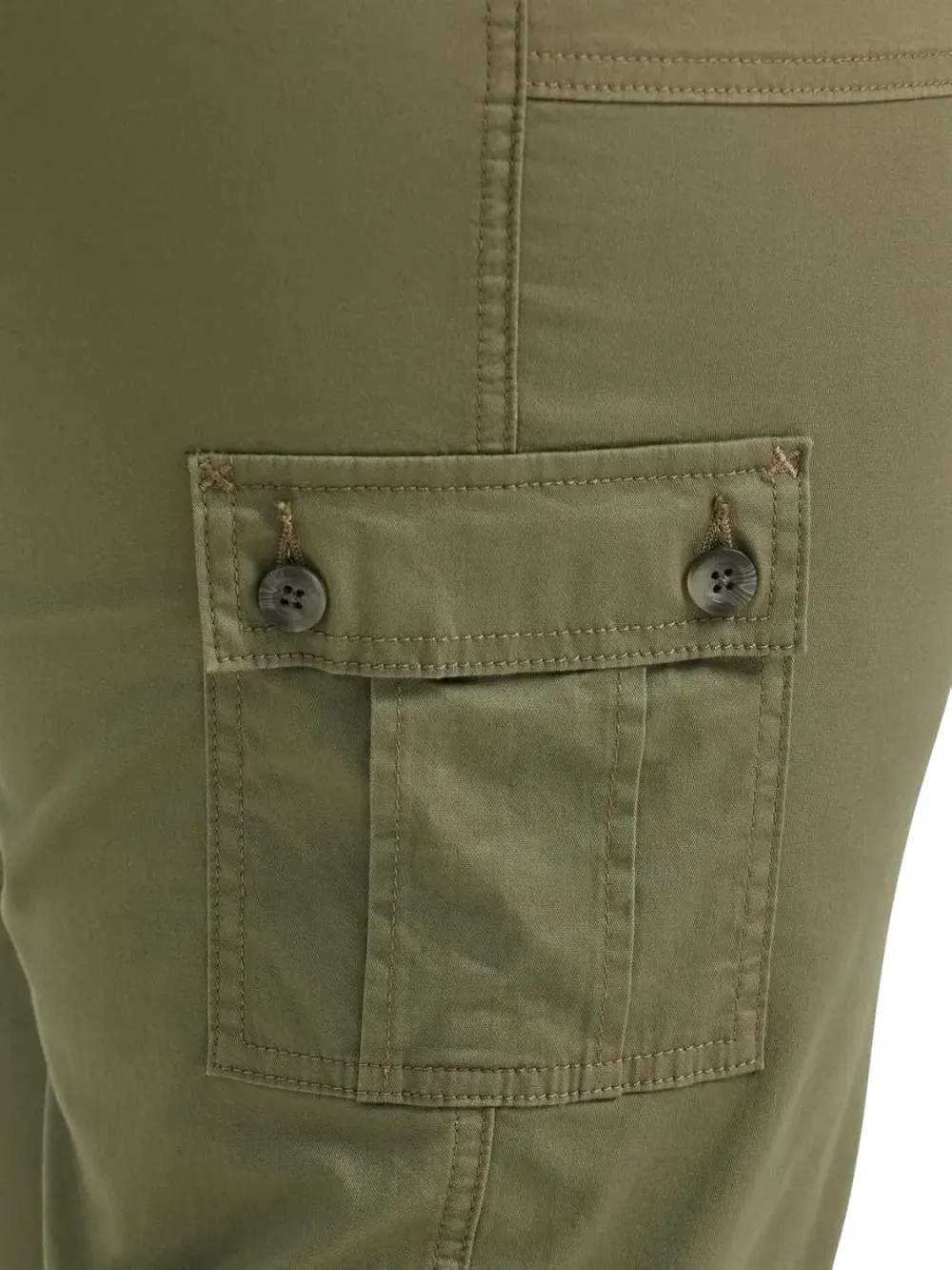 Lee Women's Plus Size Ultra Lux Comfort with Flex-to-go Cargo Capri Pant