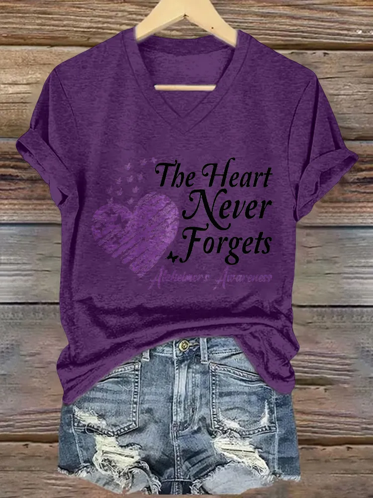 Women'S  The Heart Never Forgets Alzheimer'S Awereness V-Neck T-Shirt