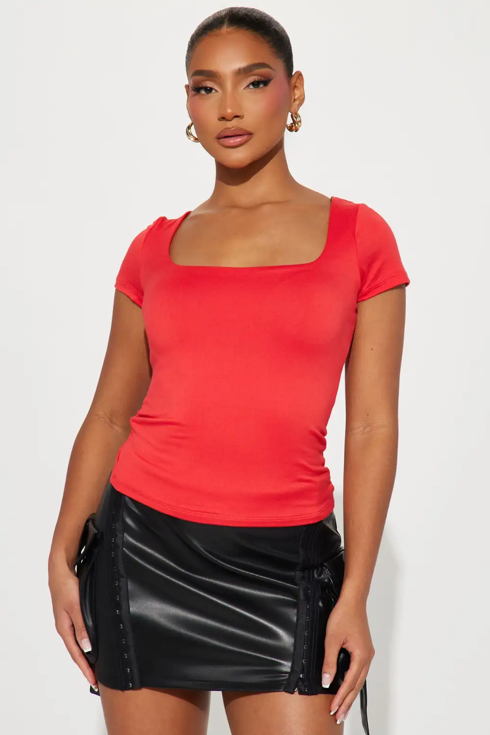 Skylar Square Neck Tee - Red