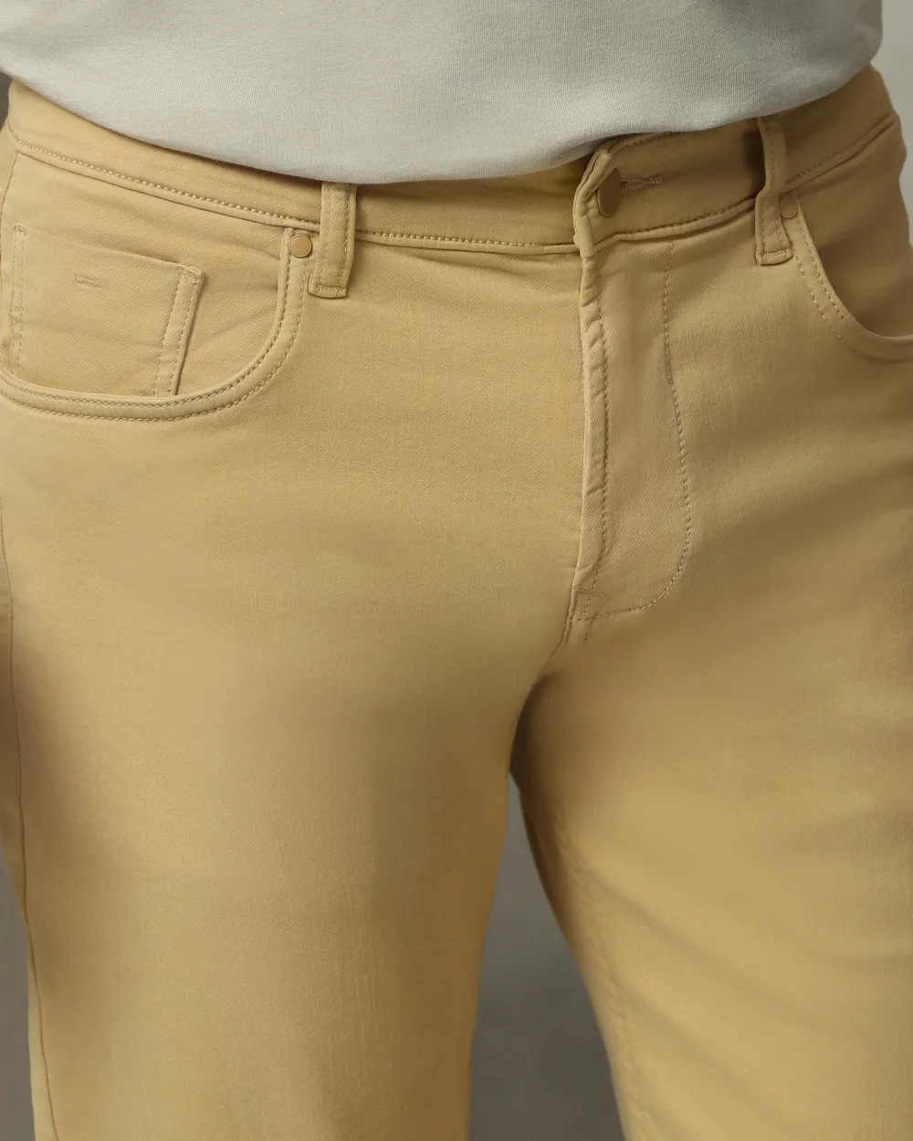 Classic Versatile And Comfortable Straight Light Khaki Jeans