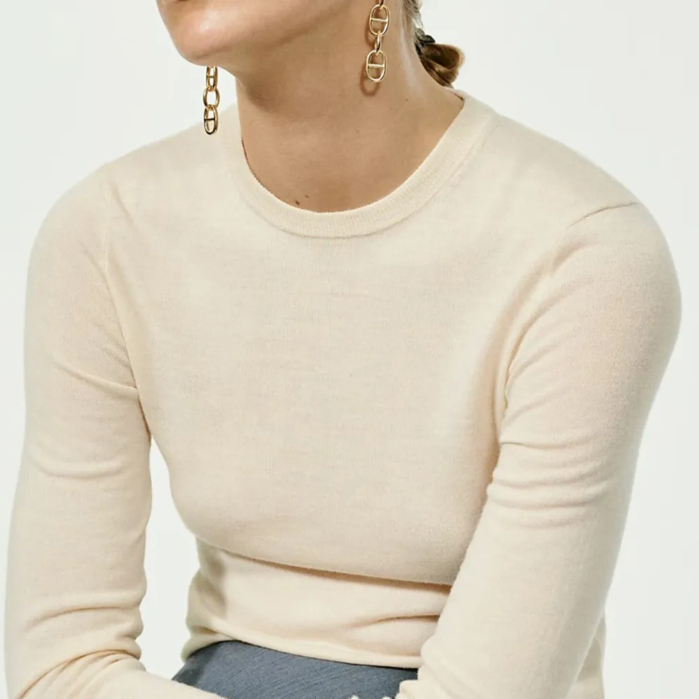 Ribbed Cashmere Cropped Crewneck Sweaters