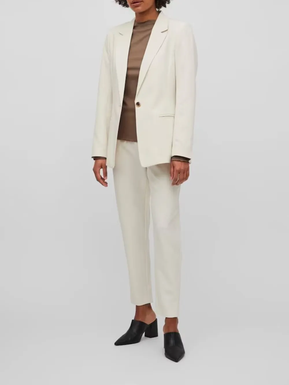 Plain Colored Button Fastening Blazer