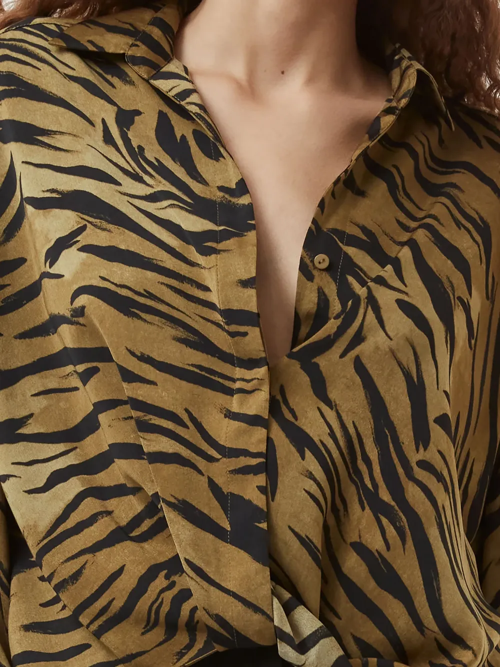 Trendy And Fashionable Striped Lapel Shirt