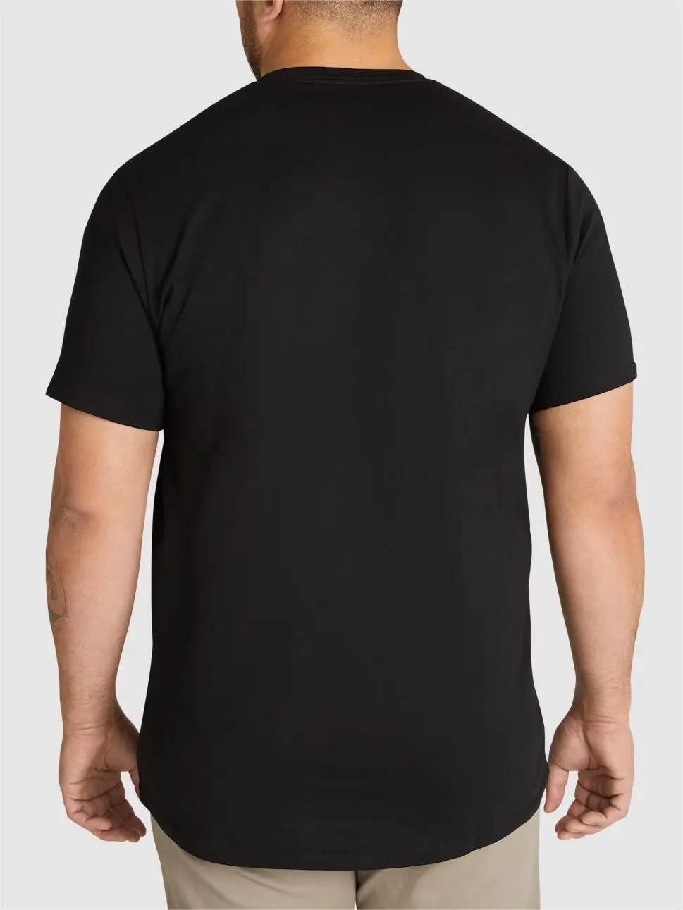 BLACK ESSENTIAL LONGLINE TEE